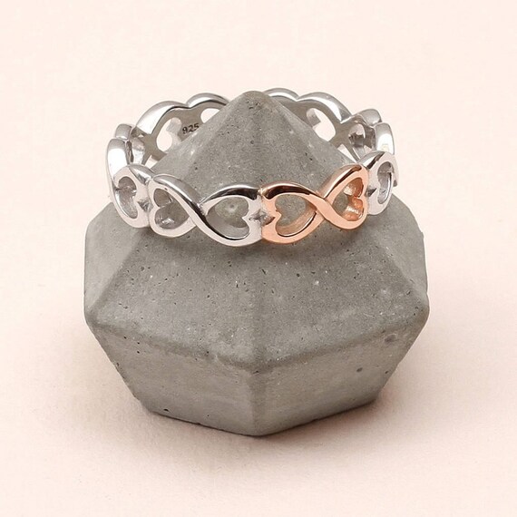 Infinity heart sale ring rose gold