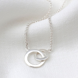 Gold or Silver Infinity Rings Necklace • Linked Rings  • Interlocking Rings Necklace  • Eternity Rings Necklace