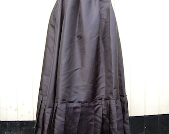 Steampunk Walking Skirt in black taffeta