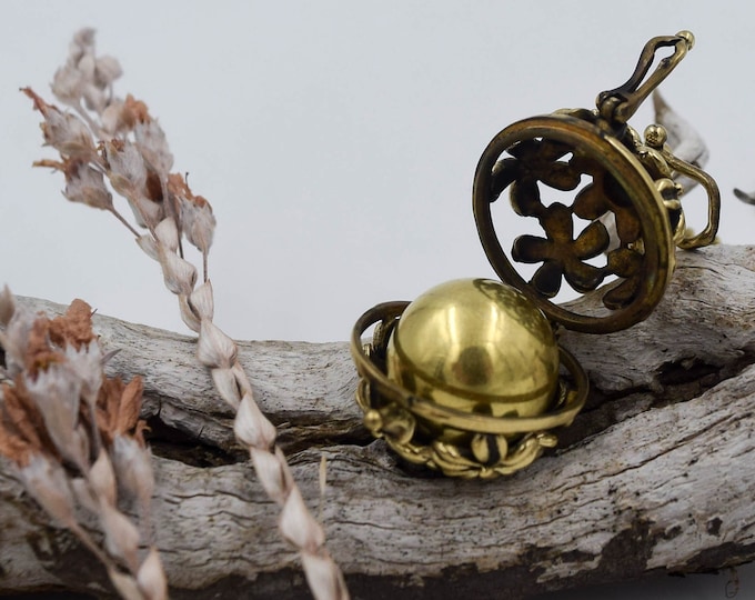 Brass Maternity Bola Necklace: Pregnancy Harmony Chime