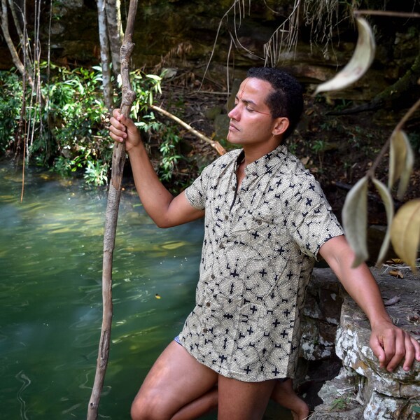 Tissu Brodé Shipibo Péruvien Fait Main - Motif Floral Ayahuasca - Coton Multicolore