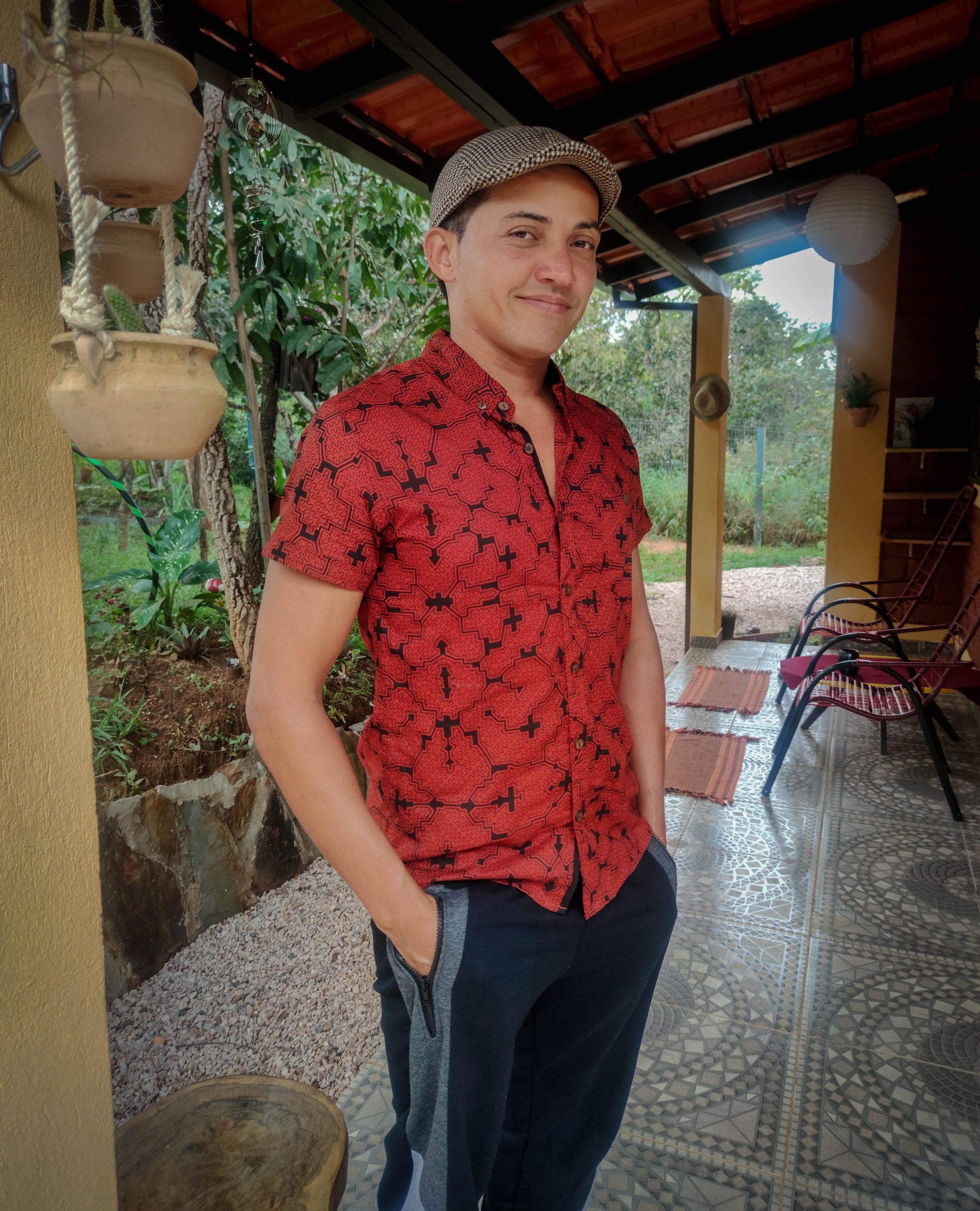 Red Shipibo Patterned Men& image 2