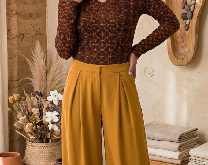 Shipibo Sacred Geometry V-Neck Shirt: Women's Boho Long Sleeve