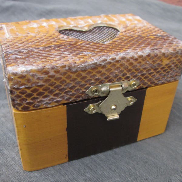 Popouirri Snake Skin Keepsake Box