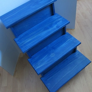 24&quot; Pet Stairs w/ riser fronts to give your dog or cat the extra step they need, 24&quot; tall Dog Stairs, 24&quot; tall Cat Stairs w/ enclosed fronts