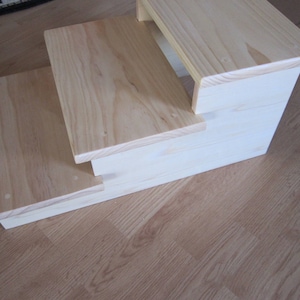 12&quot; Medium Pet Stairs to give your bigger dog or cat the extra step they need, 12&quot; Medium Dog Stairs, 12&quot; Cat Stairs in Medium treads
