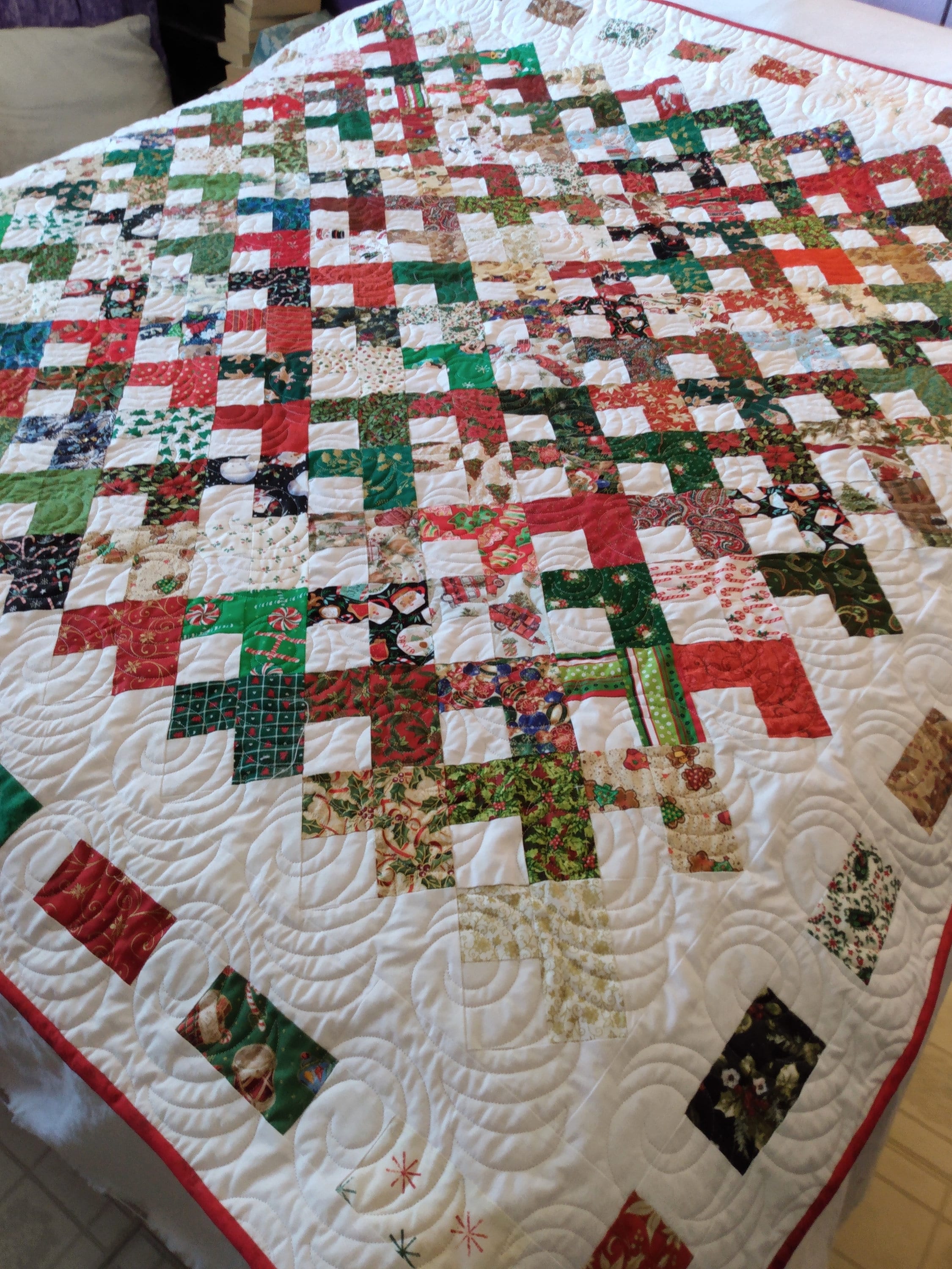 Christmas Scrappy Quilt - Etsy