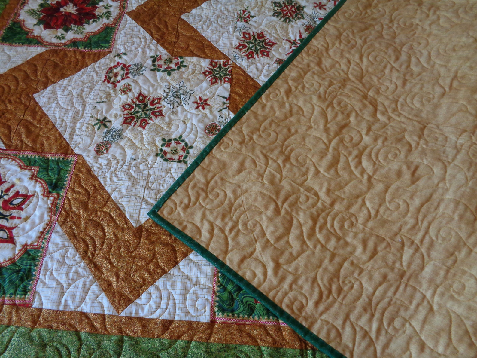 Christmas Quilt With Walk About Pattern Etsy