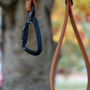 MooseExpressions tan waterproof leash clip and handle
