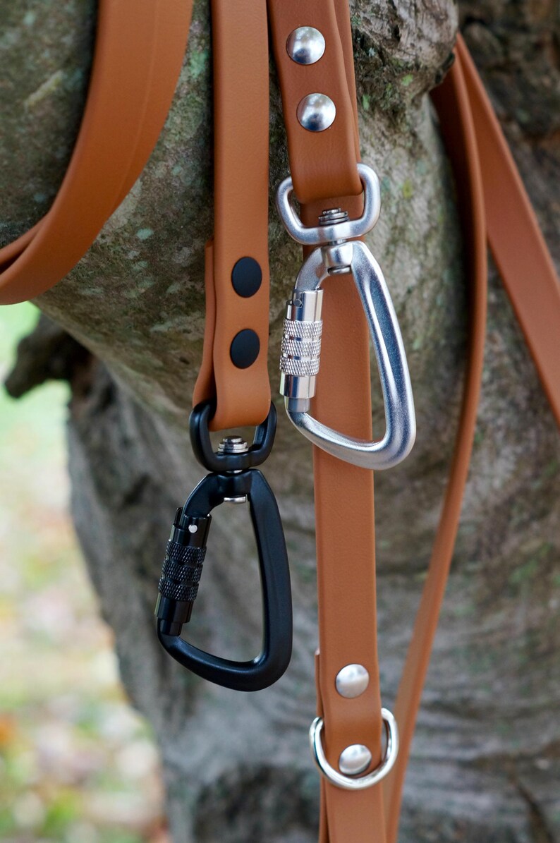 MooseExpressions tan waterproof leashes with silver or black carabiner close up