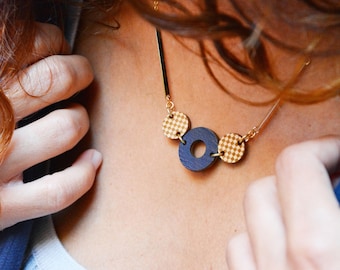 Reversible Geometric Necklace, Lightweight Minimalist Jewelry, Sustainable Wooden Pendant, Modern and Versatile Gift Idea