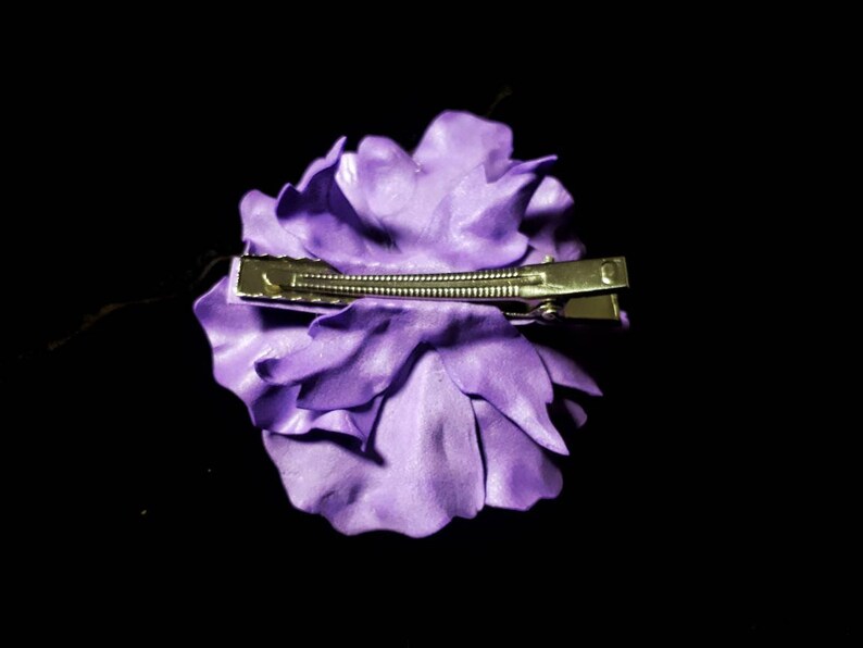 Violet Hair Clip Bridesmaid Flower Hair Clip Girls Gift Violet Flower Barrette Violet Flower Headpiece Purple Headpiece Floral Fascinator
