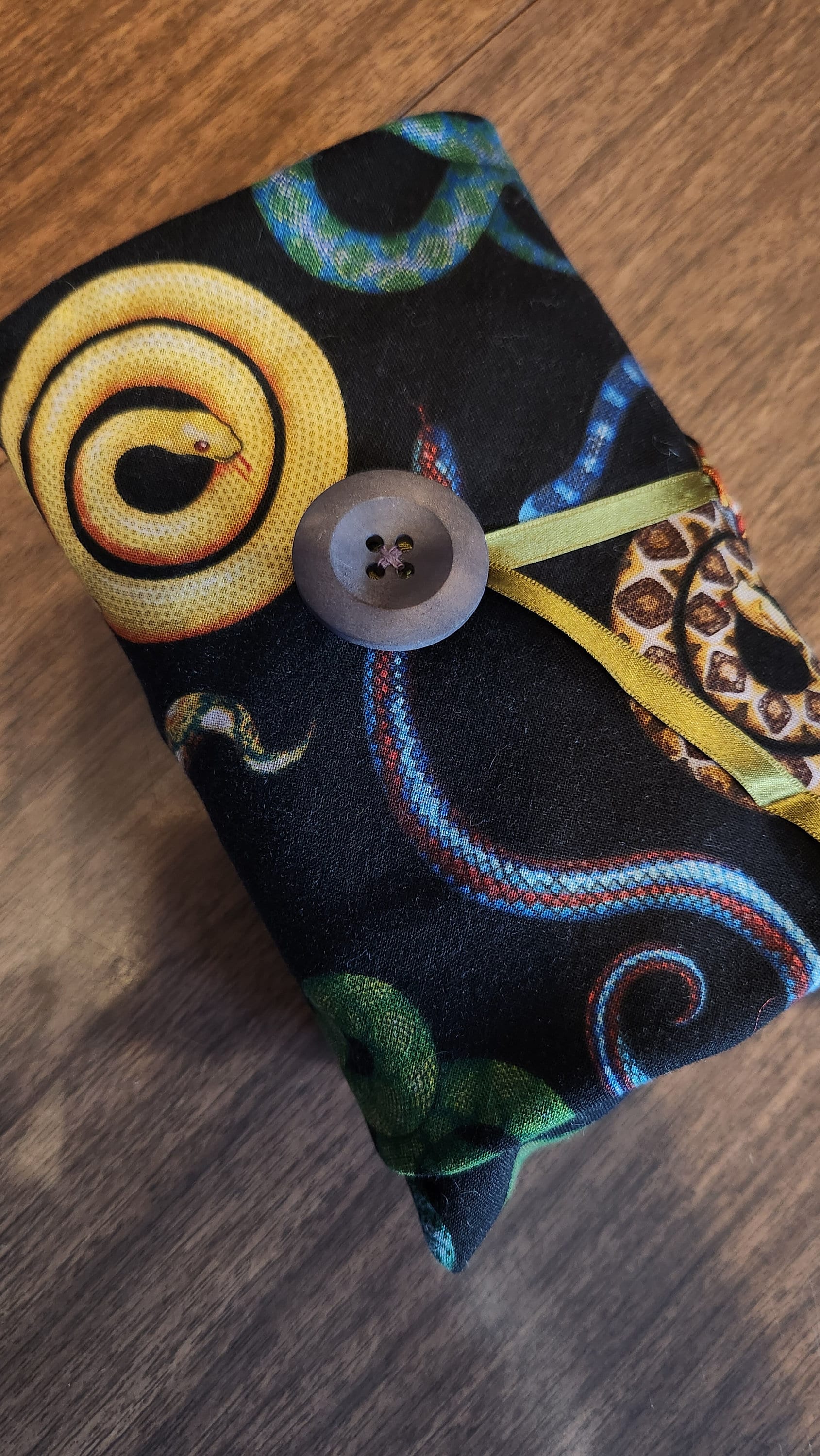 Hand Made Snake Tarot/oracle Deck Wrap/ Divining Cloth. 18