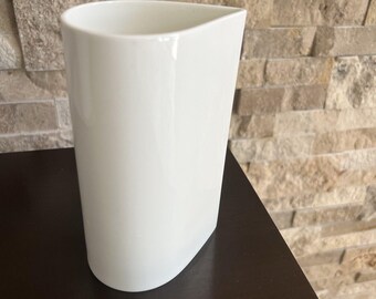 Mikasa Ivory Bone China Teardrop Vase Gold Trim Narumi Japan MCM Minimalist
