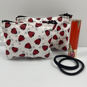 Porta-cartões de crédito Ladybug Red Glitter Beetle, bolsa com zíper, bolsa de moedas feita na Austrália de algodão com zíper de náilon, 2 tamanhos disponíveis