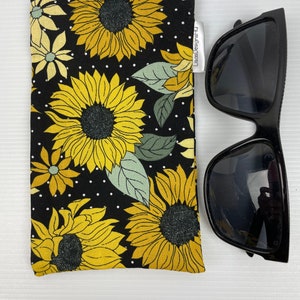 Girasoli gialli su nero con pois del grazioso giardino fiorito Stampa in look vintage Stampa Astuccio per occhiali da sole/occhiali Astuccio piccolo 10 x 16 cm
