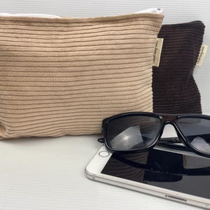 Pochette en velours côtelé marron chocolat ou beige crème, mini trousse de maquillage fabriquée en Australie, trousse à crayons, porte-monnaie à fermeture éclair, cadeau d'organisation unique
