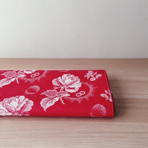 4&quot; x 4&quot; SAMPLE - ANTIQUE Red Floral Ticking Fabric 1940s Cotton Fine Vintage Cotton Unused Yardage - Da-Rojo-003