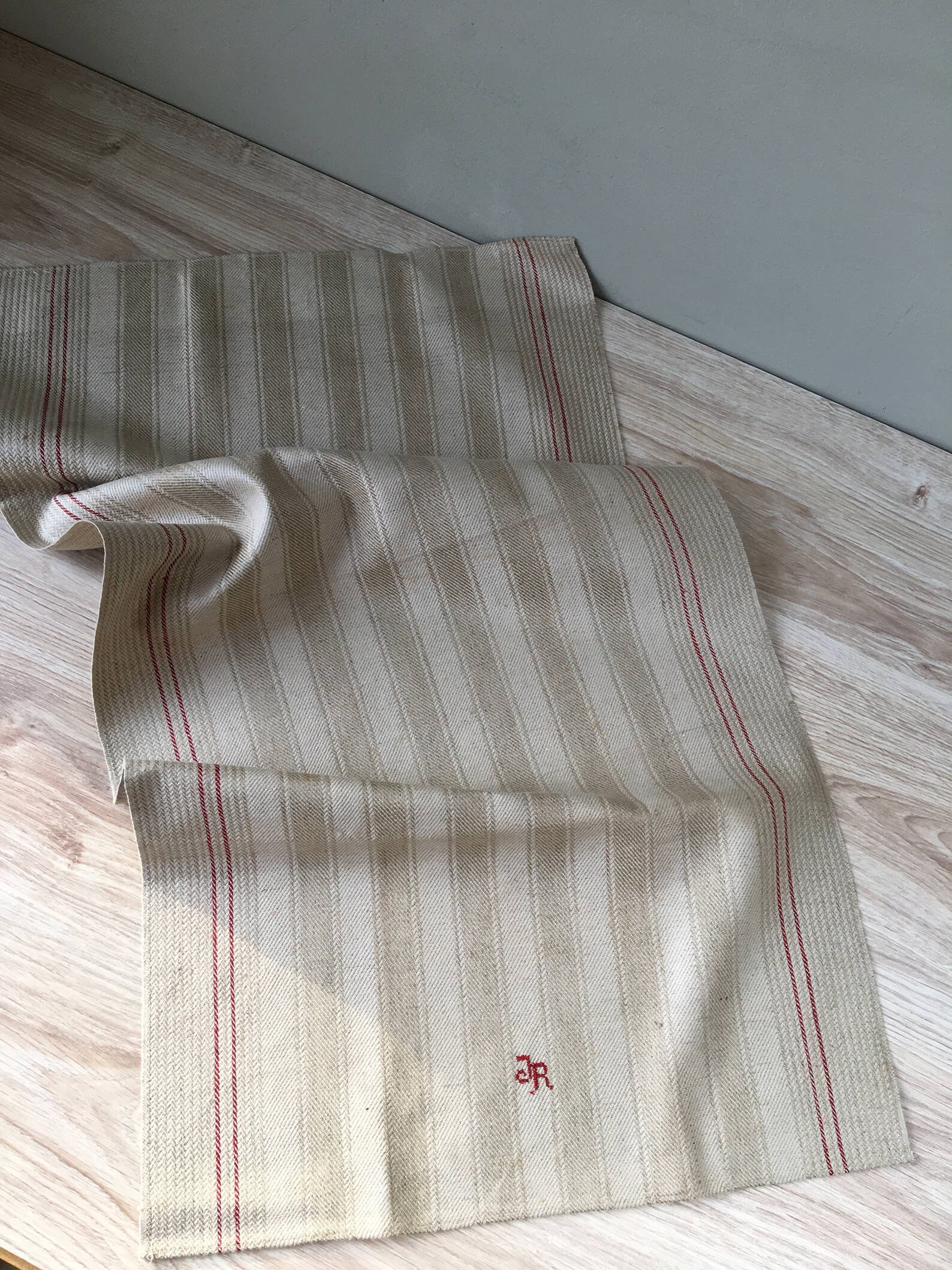 専用★Sweden＊Hand woven linen cloth＊・* Antique Swedish Handwoven Linen Kitchen Hand Towel 'VL' Monogram