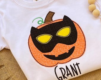 Personalisiertes Kürbis-Shirt / Superhelden-Halloween-Shirt für Jungen / Individuelles Kürbis-T-Shirt / Herbst-Shirt für Kleinkinder / Besticktes Kürbis-Shirt