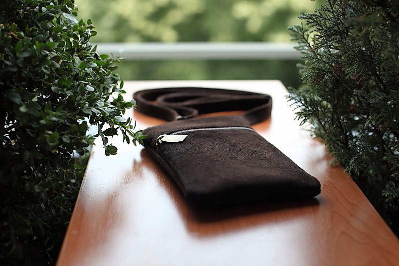 IPhone X Crossbody Bag / iPhone 8 8 Plus / Small Crossbody Bag