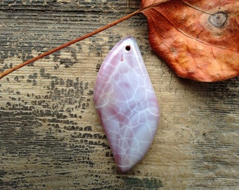 Dragon Veins Agate Pendentif Bead - Freeform - Shades of Pink and White - 48.66mm