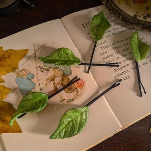 Hand made cottage core style green leaf hair pins set of 5