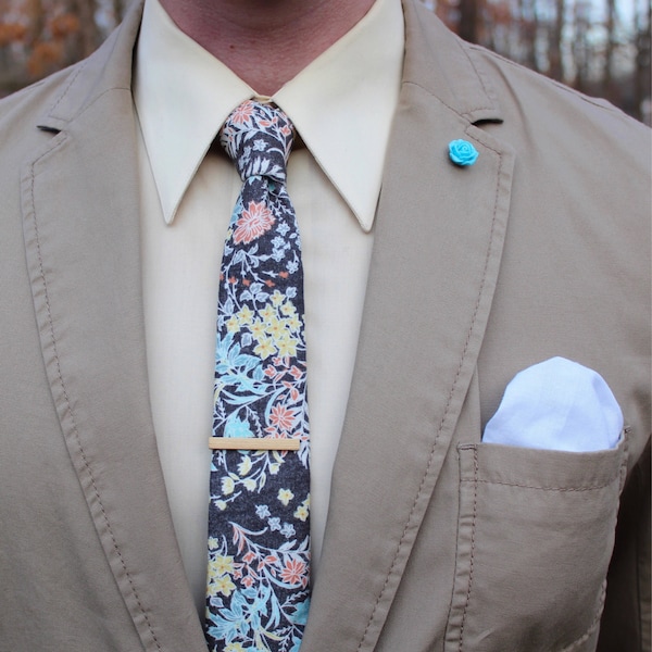 Lapel pin. Mens floral lapel pin and tie tack. Resin cabochon lapel pin