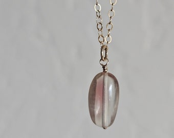 Smooth Pebble Oregon Sunstone Pendant Necklace in 14k Gold Filled