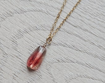 Red Oregon Sunstone Pendant Necklace in 14k Gold Filled