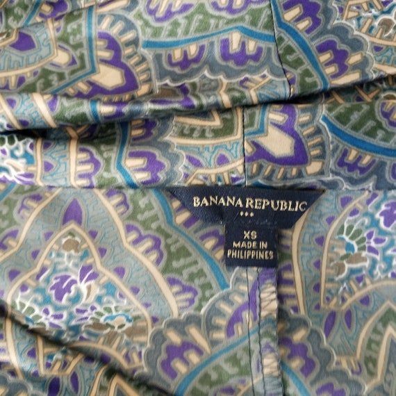 BANANA REPUBLIC Shimmering Silver Blue Tan Camiso… - image 9