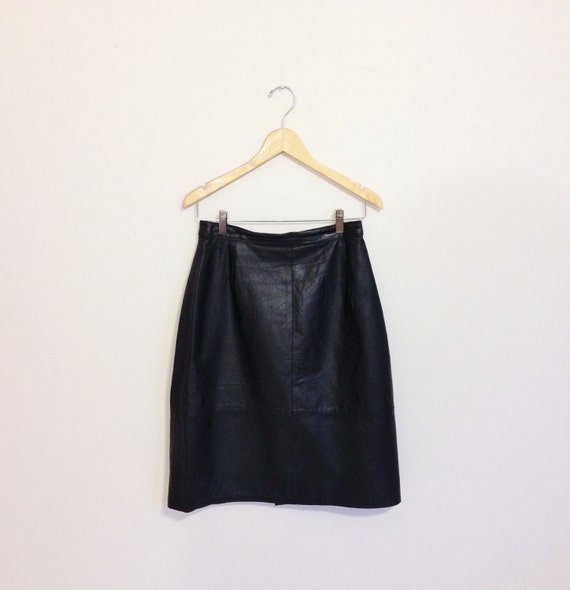 Black Skirt - Size 3/4 1980's Mid Length Black Le… - image 2