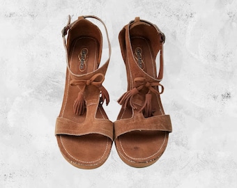 SKECHERS Brown Suede and Rattan Sandal Wedges - Brown Suede Wedges - Wedges with Rattan Heel - Vintage Sketchers Brown Suede Wedges - Sun