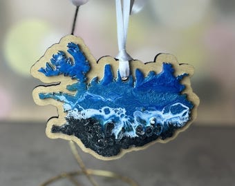 Iceland Commemorative Customizable Ornament with Black Sand, resin and wood