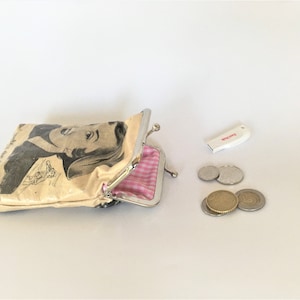 Recycled Makeup Pouch, Paper Wallet,  Vintage Purse, Vintage Newspaper, Paper Kiss lock Purse, Eco friendly Wallet, Vegan Small Purse