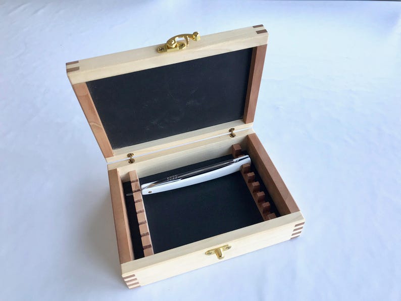Straight razor storage box for seven razors. Handmade from Etsy
