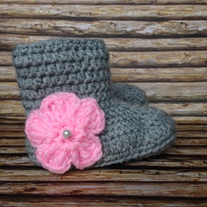 Knit Crochet Baby Flower Booties Baby Photo Prop Handmade MADE TO ORDER image 5