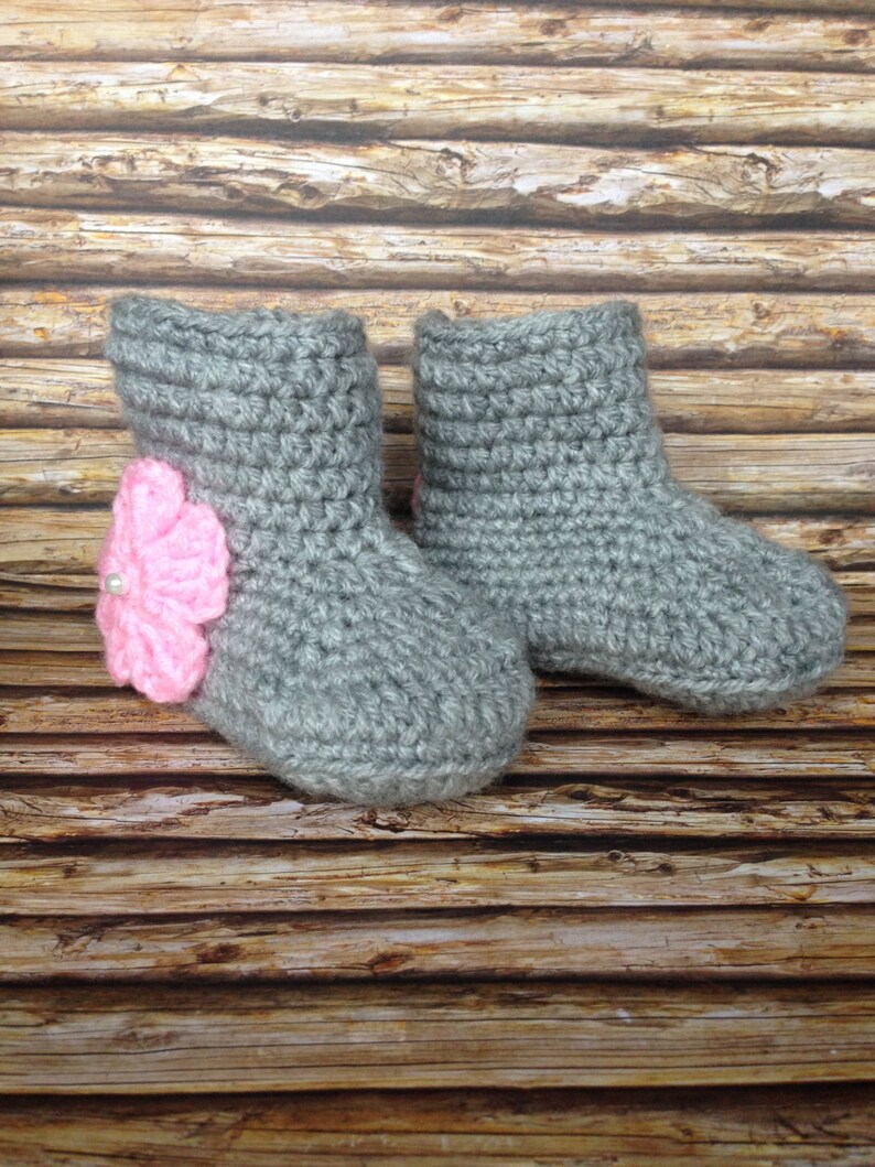 Knit Crochet Baby Flower Booties Baby Photo Prop Handmade MADE TO ORDER image 2