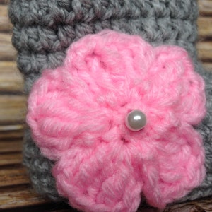 Knit Crochet Baby Flower Booties Baby Photo Prop Handmade MADE TO ORDER image 3