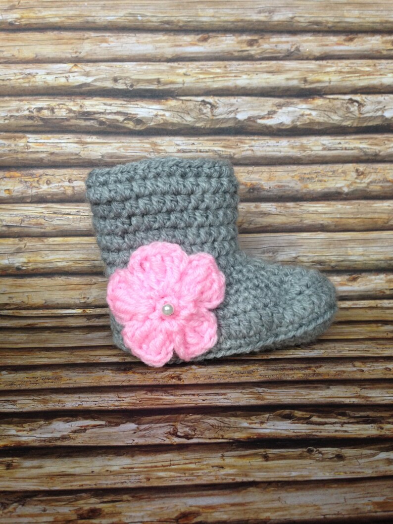 Knit Crochet Baby Flower Booties Baby Photo Prop Handmade MADE TO ORDER image 1