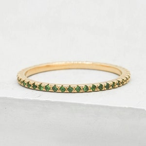 Thin 1.4mm Eternity Band - Gold & Emerald Green - Eternity Ring - Promise Ring - Emerald Ring - Temporary Wedding band | May Birthstone