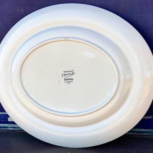 Retired Vintage 1998 WEDGWOOD Home Made in England AMWAY Raised Relief Embossed shops Edge White Porcelain 14.25