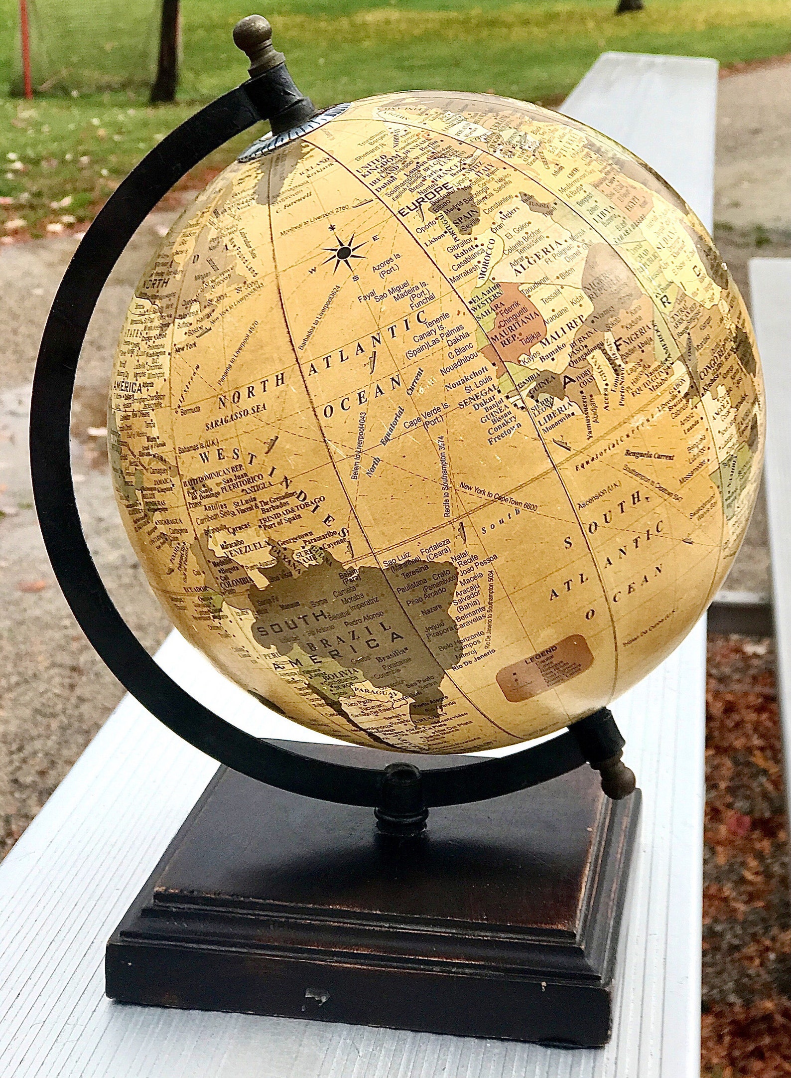 Vintage Copyrighted Government of India Replica Old World Style 8 Beige