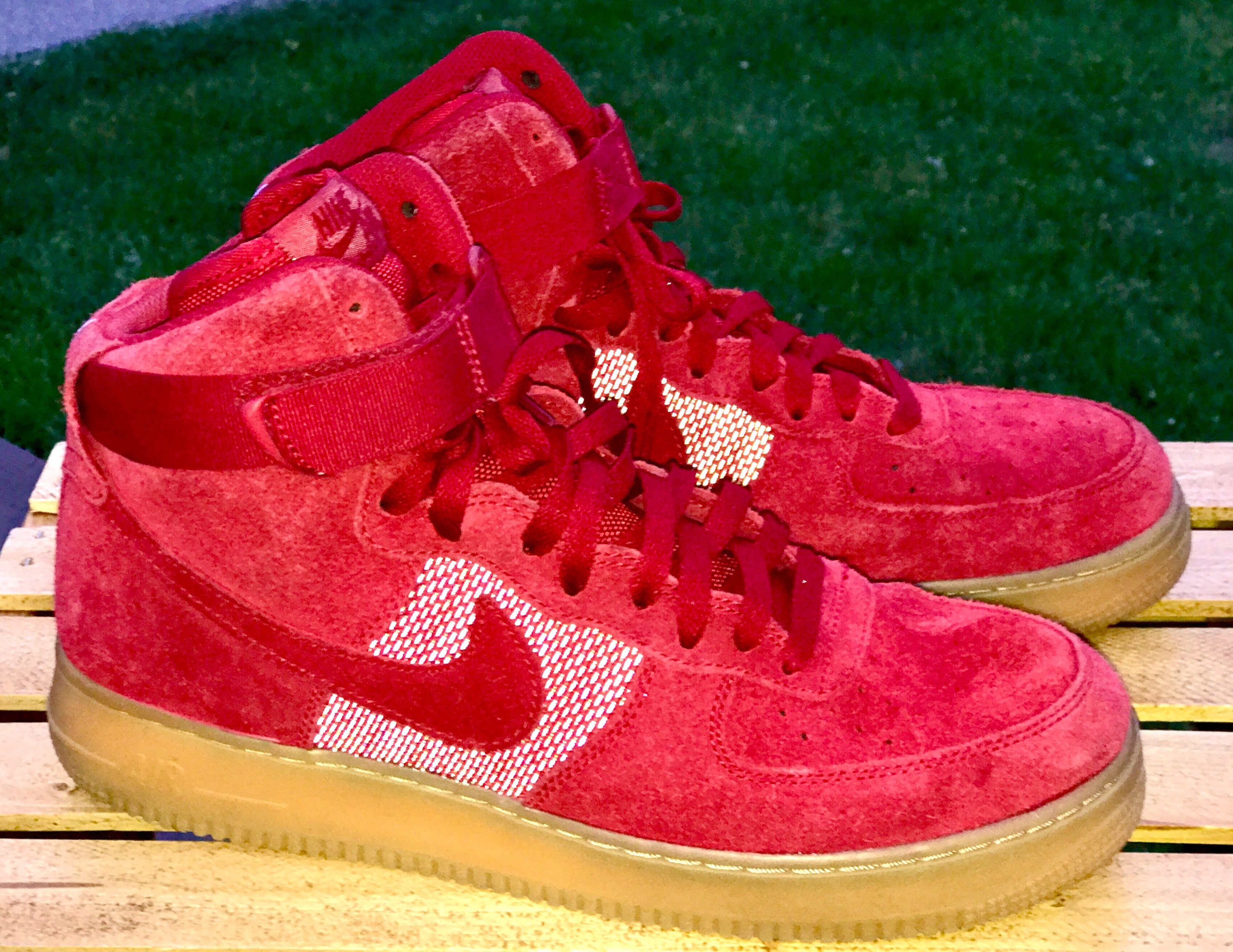 Men's Size 11 NIKE AIR FORCE 1 Red Suede Leather -