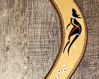 Australian Authentic Dreamline Art Gail Marie Van Zant New South Wales BUNDJALUNG TRIBE Hand Crafted Kangaroo Art 13” Wooden BOOMERANG