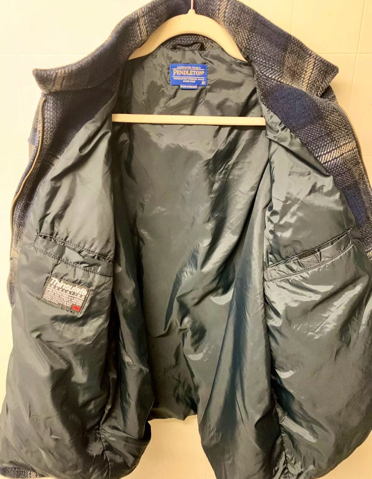 Vintage Full Zip Button Pocketed Men's XL Blue Shadow Plaid Vintage Full Zip Button Pocketed Men's XL Blue Shadow Plaid