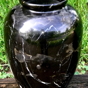 Vintage Pakistani Antique Large 10 inch tall 8 inch wide Solid Carved Black White Gold Onyx Marble Vase Made in Pakistan image 4