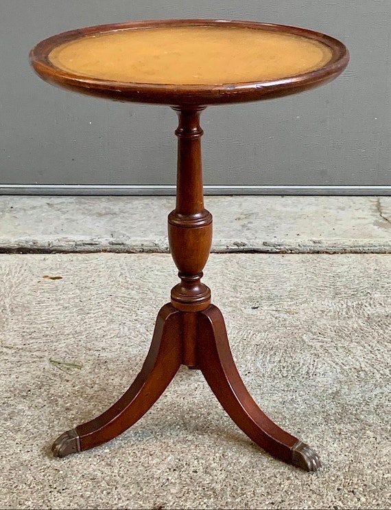 Antique 3 legged table discount