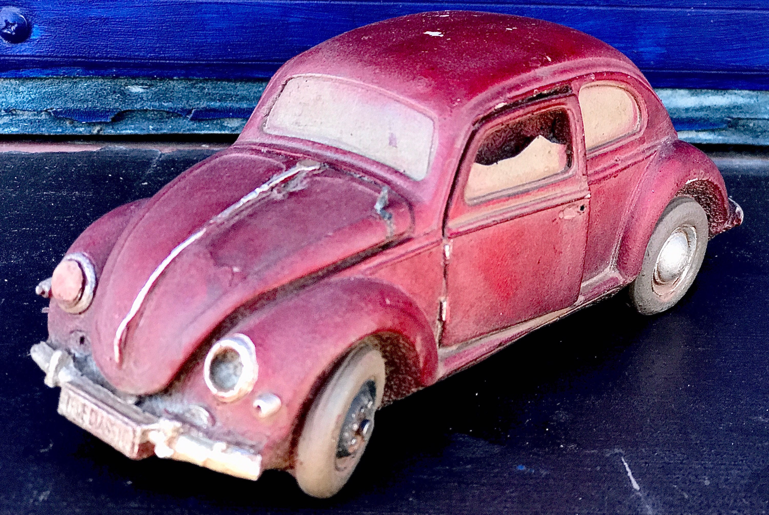 Hot Wheels Psycho-Delic Volkswagen Beetle Diecast Car 