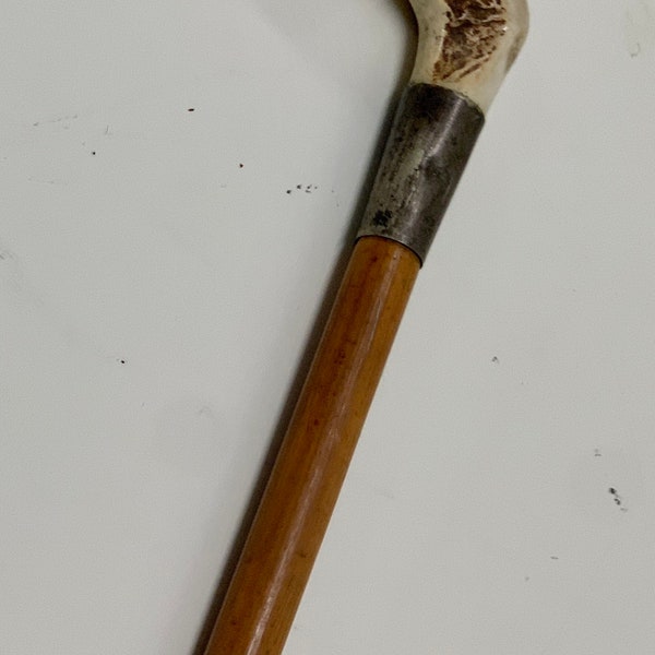 English Vintage Late 19th Century 1890s Stag Antler Handled Sterling Silver Cuffed Wooden Shaft Leather Strap Horse Riding Crop